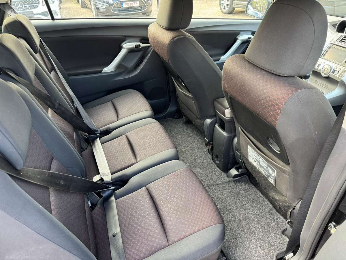 Toyota Verso, 2.0 l., Минивэн