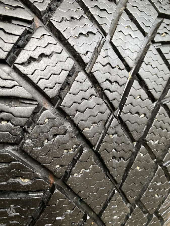 Continental, žieminės 225/50 R17