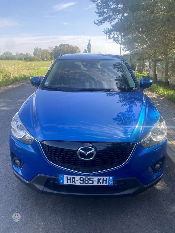 Mazda CX-5, 2.2 l., off-road / crossover