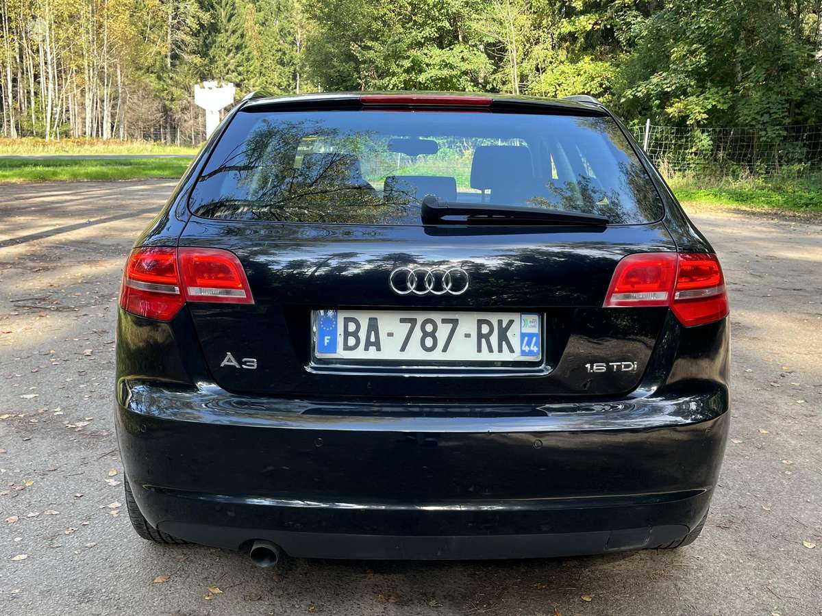 Audi A3, 1.6 l., hatchback