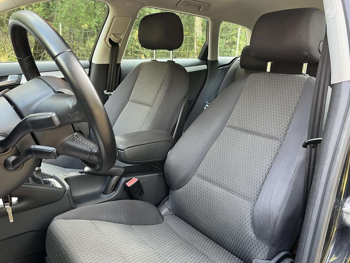 Audi A3, 1.6 l., hatchback