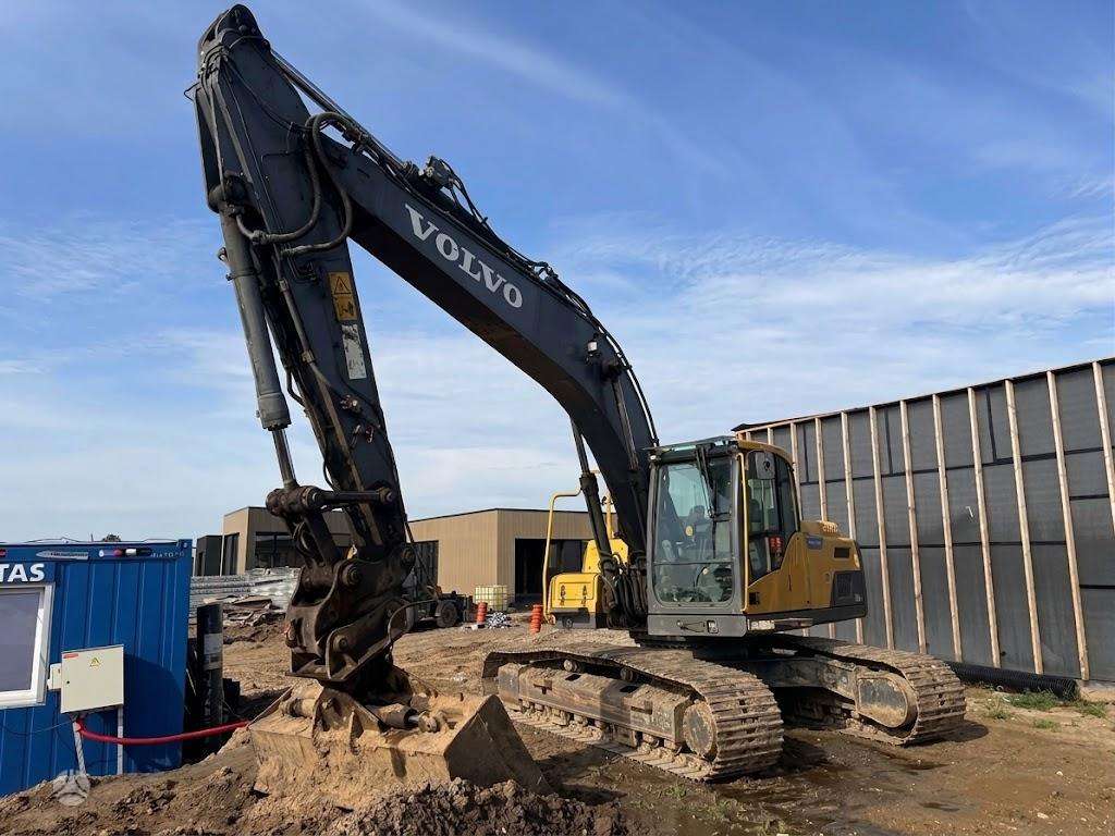 Volvo EC220DL, ekskavatoriai