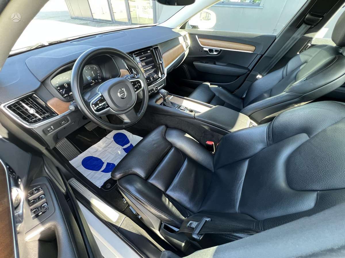 Volvo S90, 2.0 l., Седан