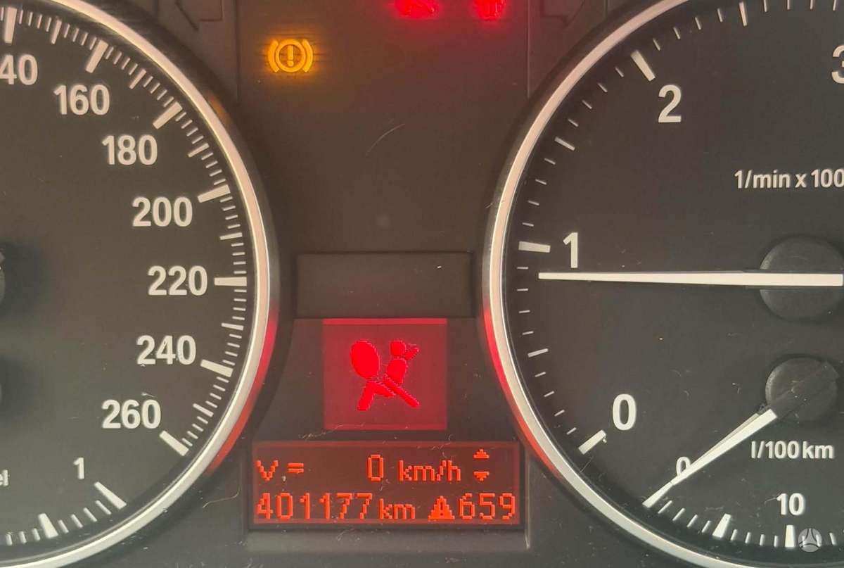 BMW 320, Универсал