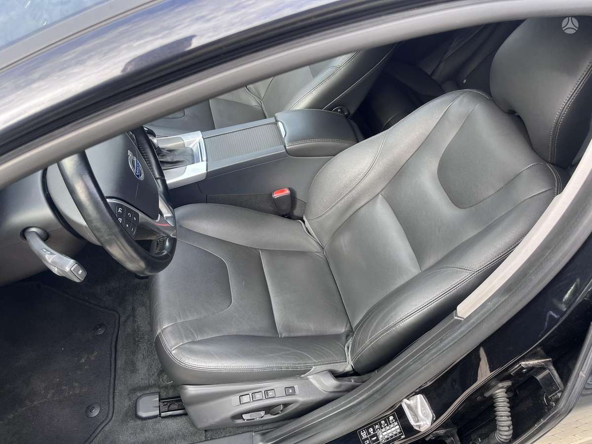 Volvo V60, 2.0 l., wagon