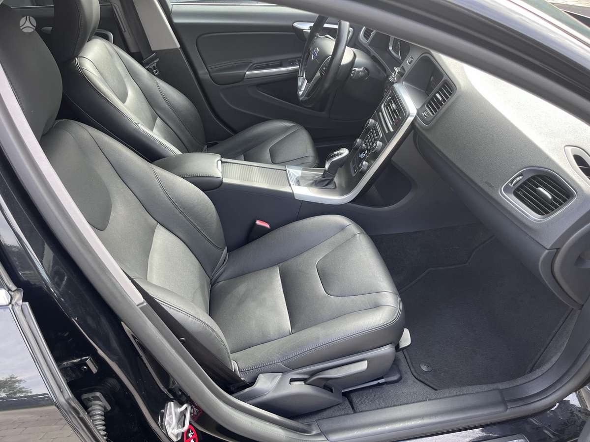 Volvo V60, 2.0 l., wagon