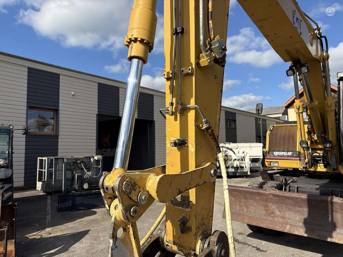 Caterpillar M 312, excavator