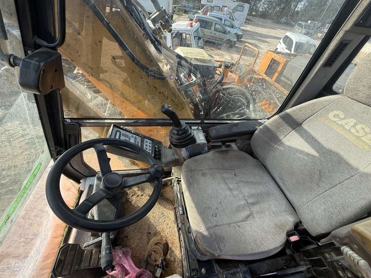 Case WX150, excavator