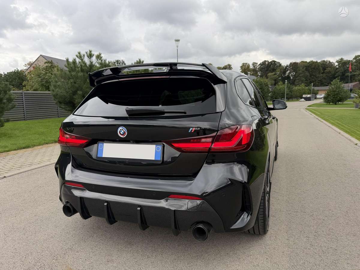 BMW M135, 2.0 l., hatchback