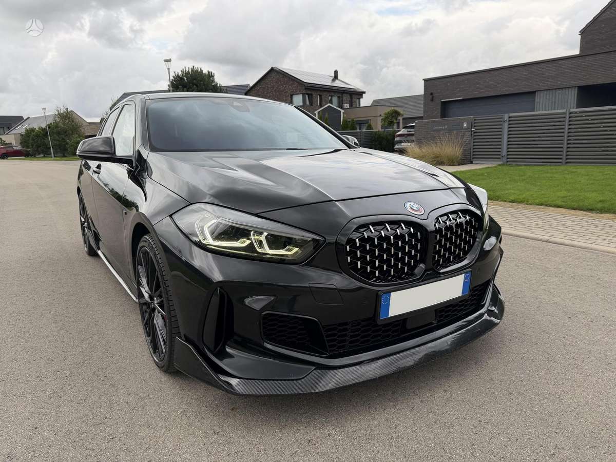 BMW M135, 2.0 l., hatchback