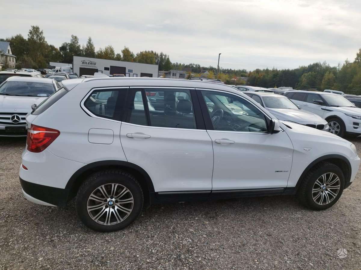 BMW X3, 2.0 l., off-road / crossover