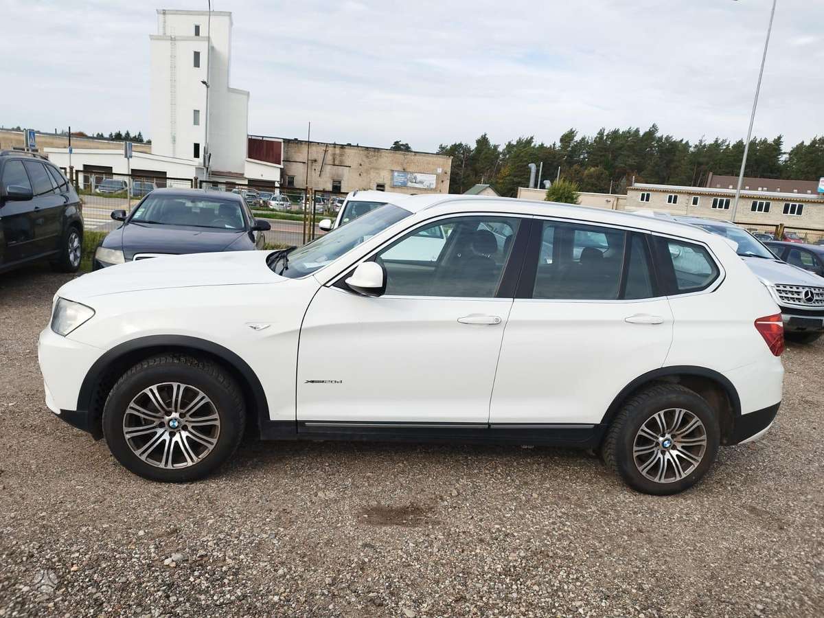 BMW X3, 2.0 l., off-road / crossover