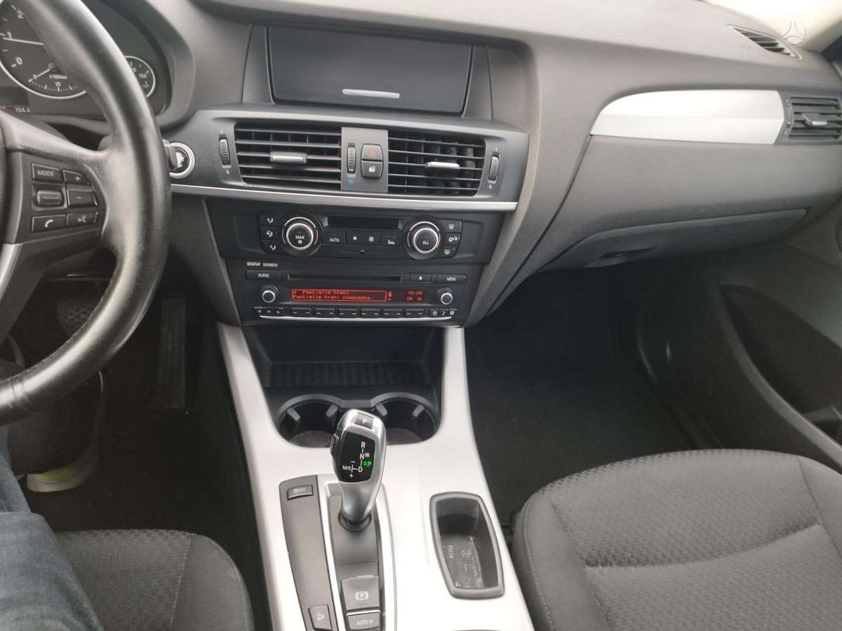 BMW X3, 2.0 l., off-road / crossover