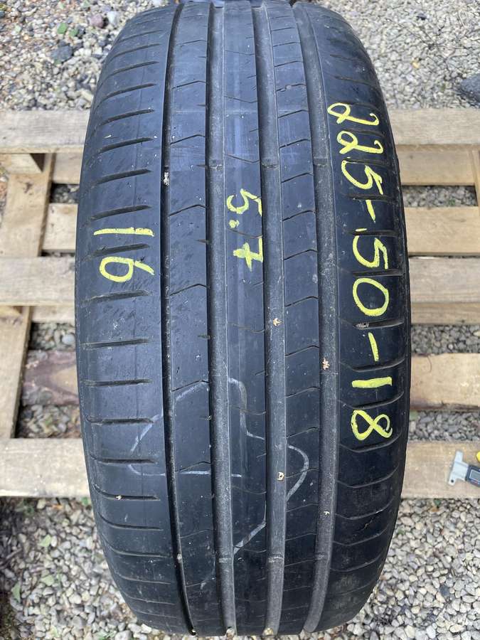 Pirelli P Zero PZ4, vasarinės 225/50 R18