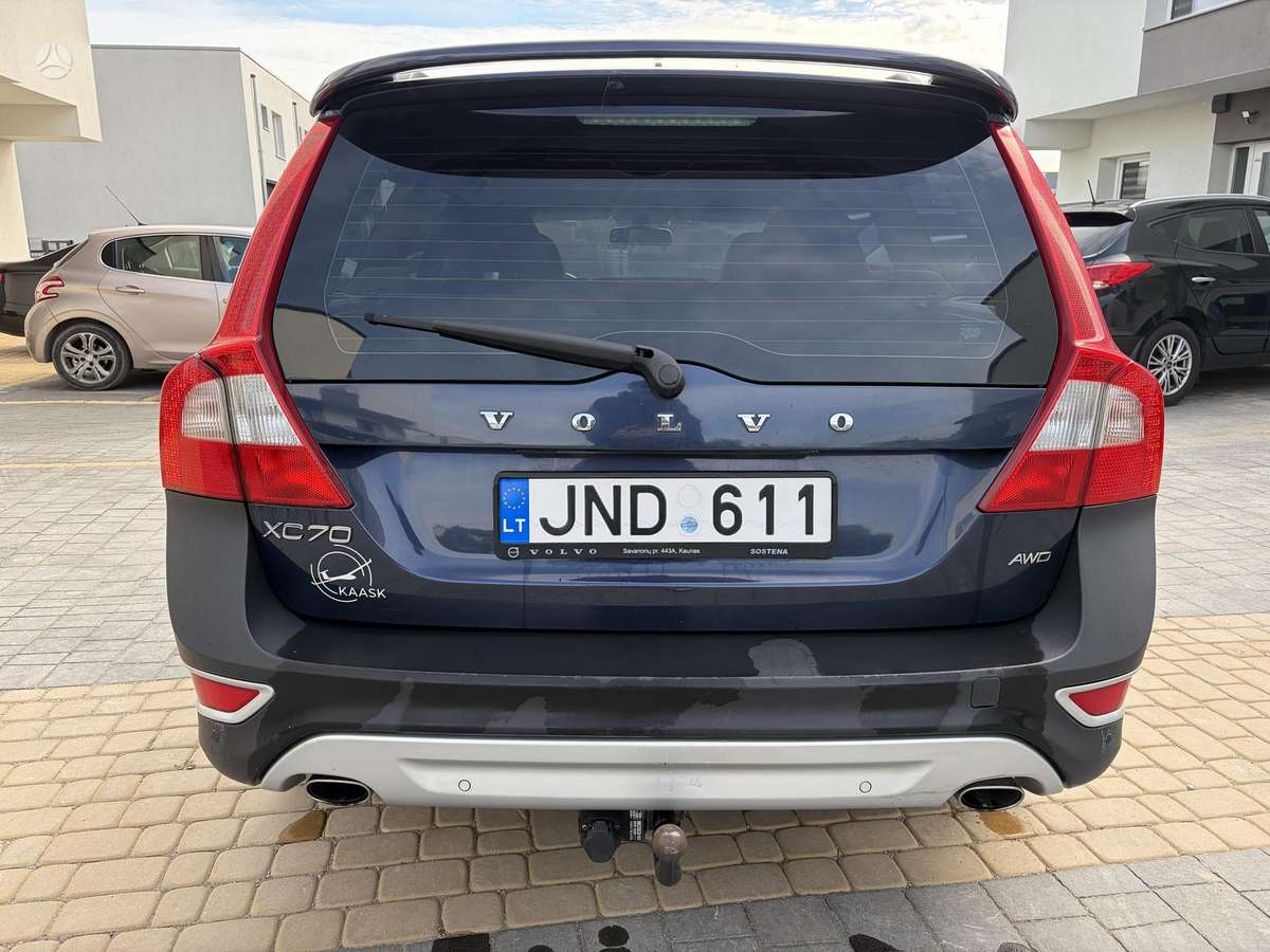 Volvo XC70, 2.4 l., wagon