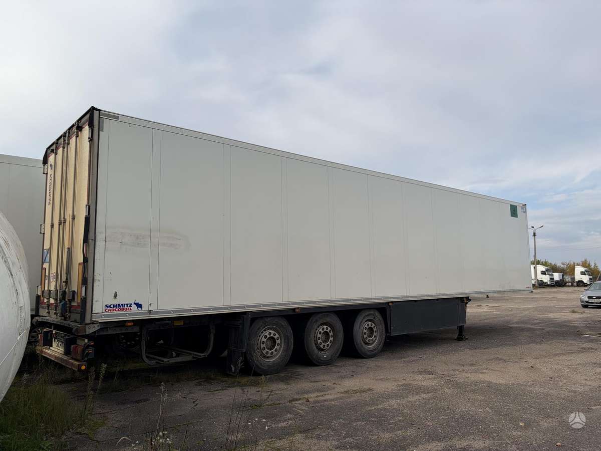 Schmitz SKO24, refrigerated