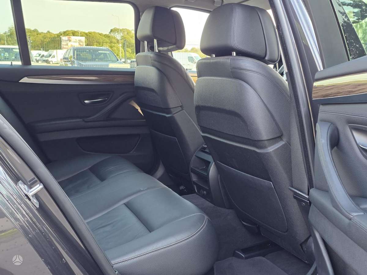 BMW 530, 3.0 l., wagon