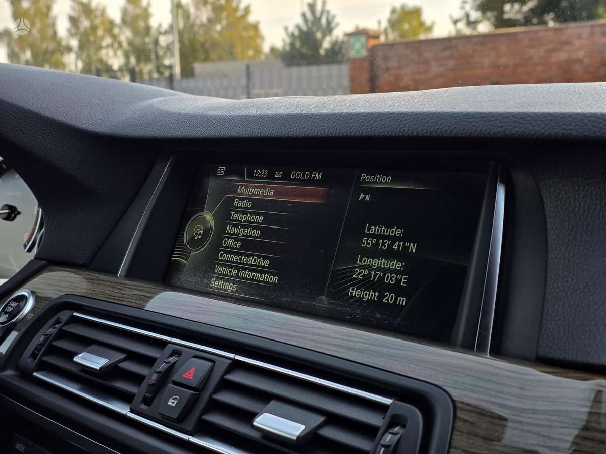 BMW 530, 3.0 l., wagon
