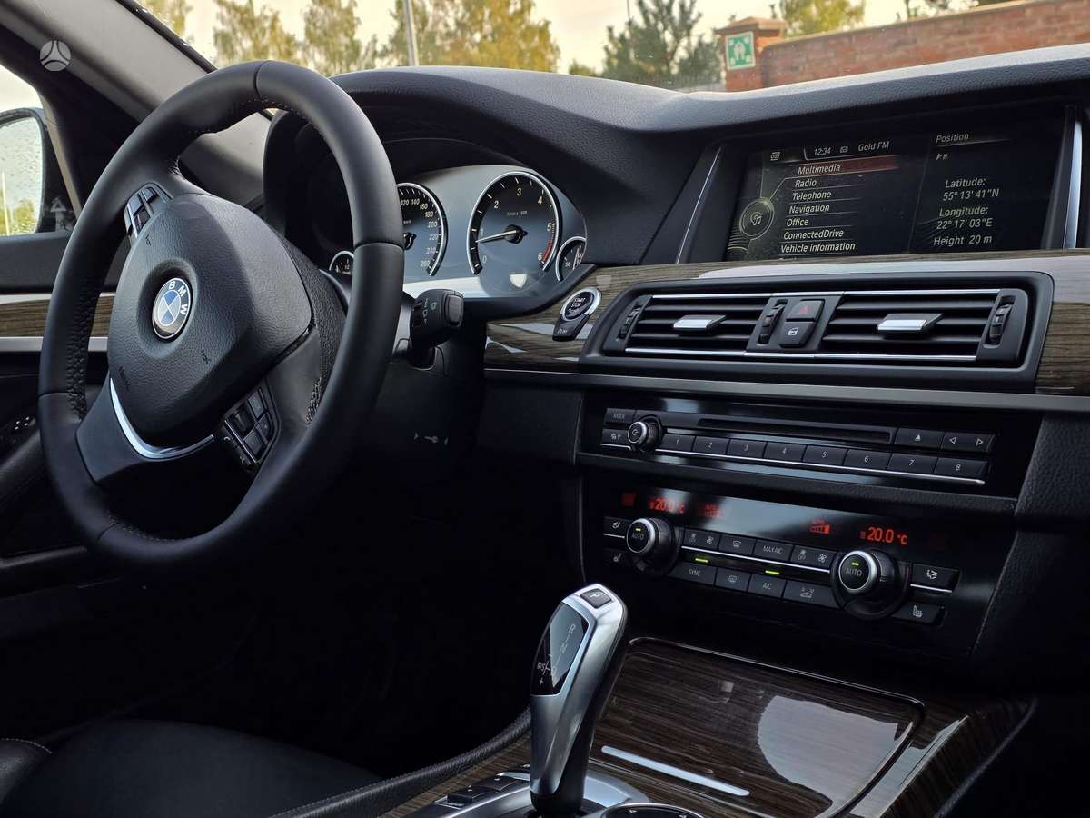 BMW 530, 3.0 l., wagon