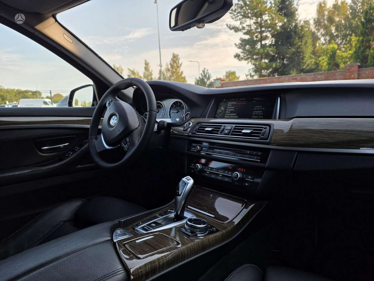 BMW 530, 3.0 l., wagon