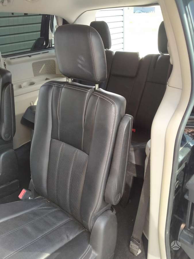 Lancia Voyager, 2.8 l., Минивэн