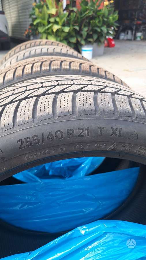 Continental Suv, winter 255/40 R21