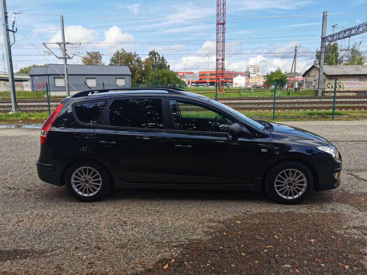 Hyundai i30, 1.6 l., Универсал