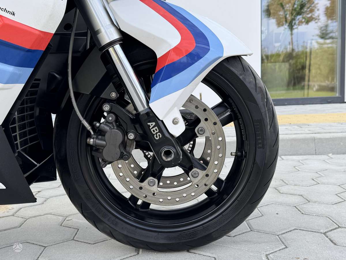 BMW C 600 600cc, scooters / mopeds