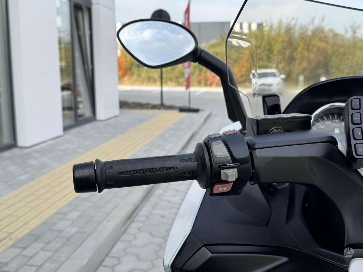 BMW C 600 600cc, scooters / mopeds