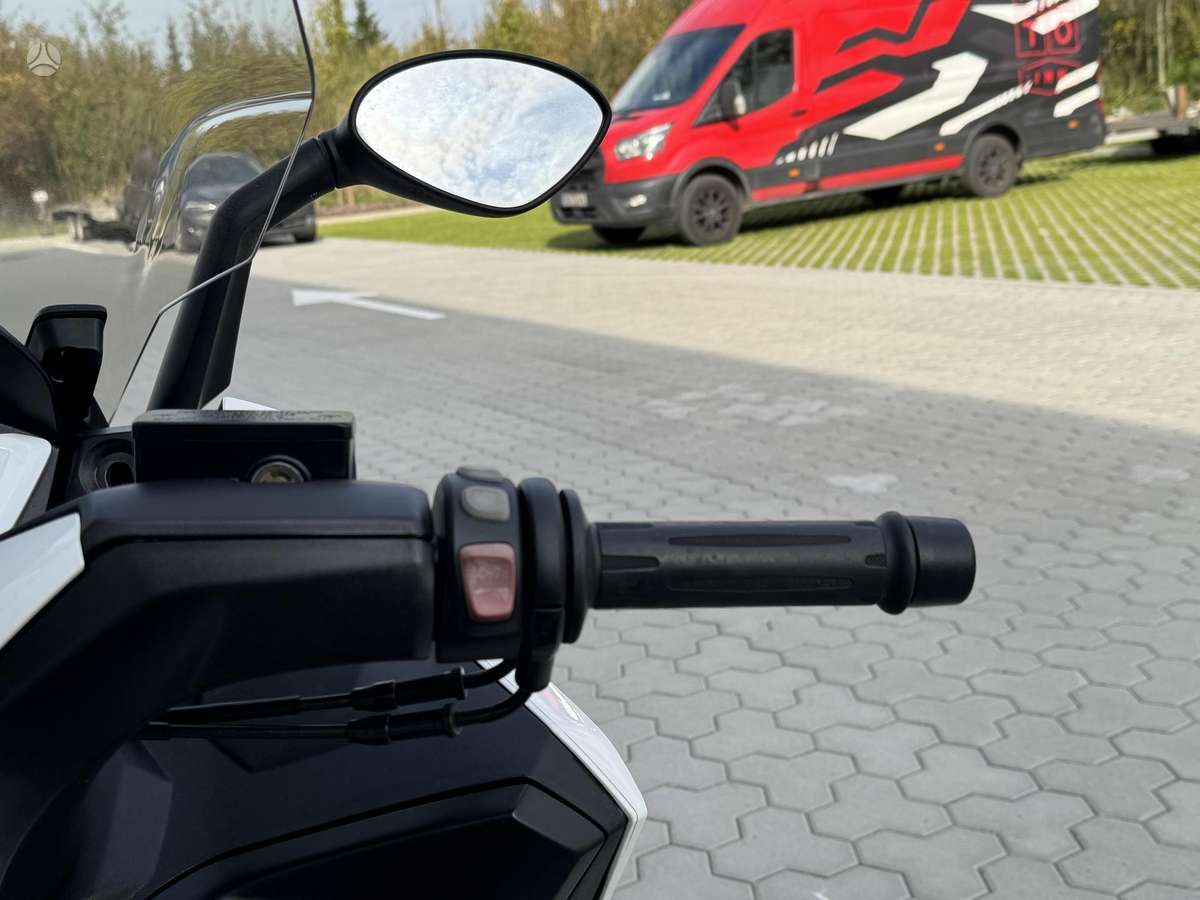 BMW C 600 600cc, scooters / mopeds