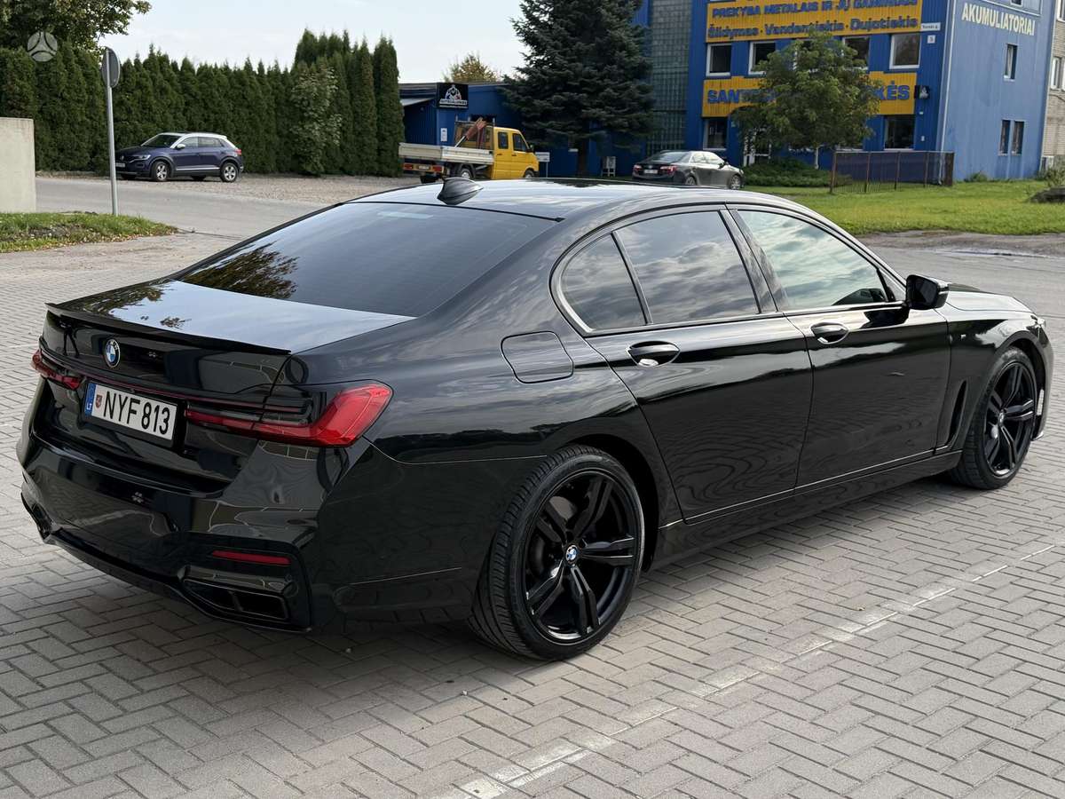 BMW 730, 3.0 l., Седан