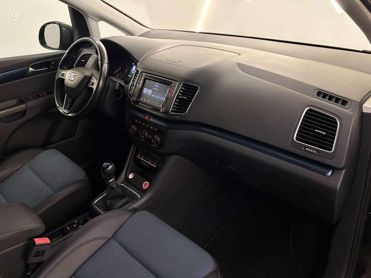 Seat Alhambra, 2.0 l., Минивэн