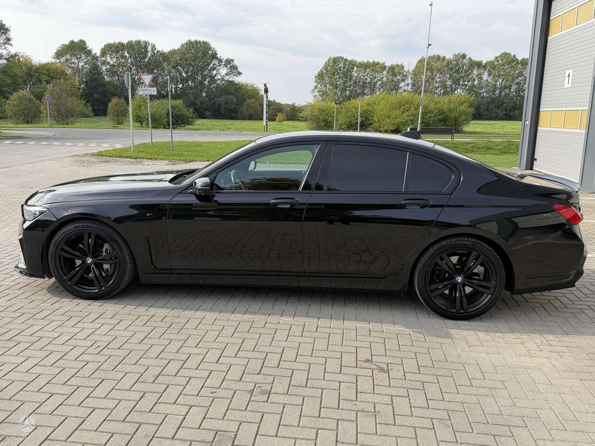 BMW 730, 3.0 l., Седан