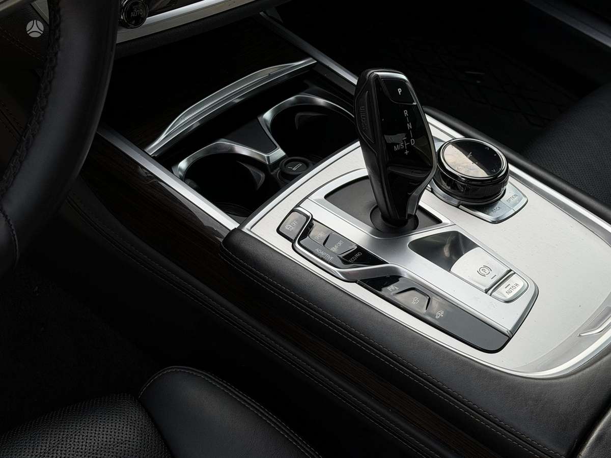 BMW 730, 3.0 l., Седан