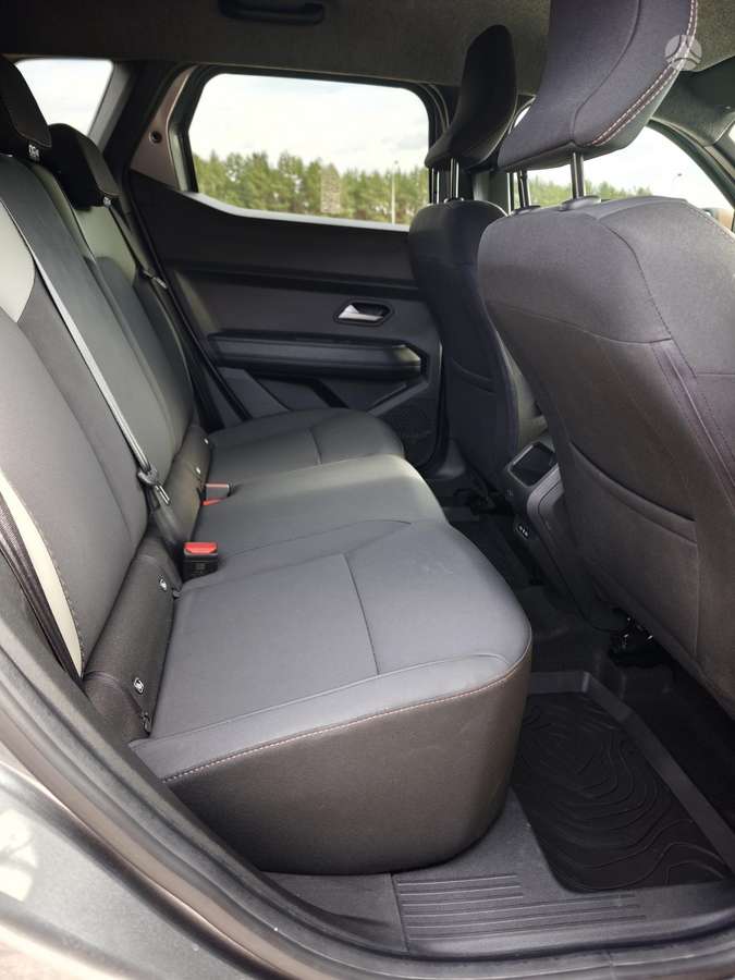 Dacia Duster, 1.6 l., Хэтчбек