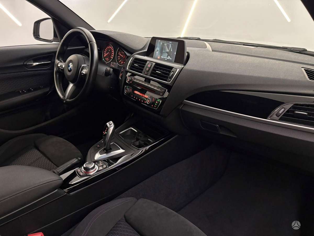 BMW 120, 2.0 l., hečbekas