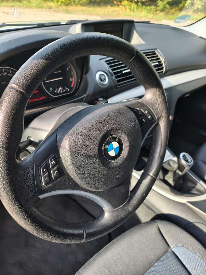 BMW 120, 2.0 l., hatchback