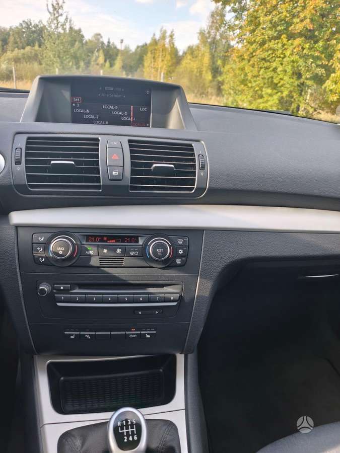 BMW 120, 2.0 l., hatchback