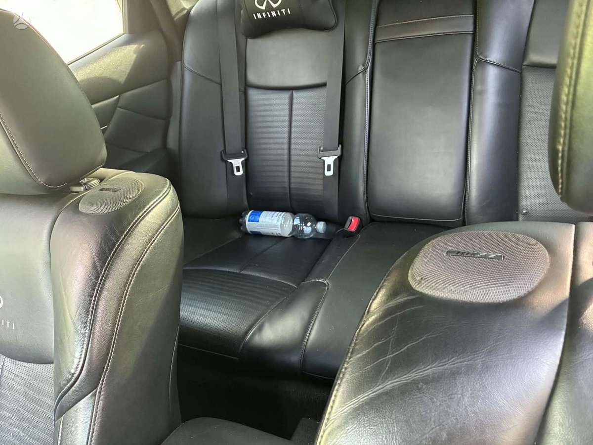 Infiniti M30, 3.0 l., Седан