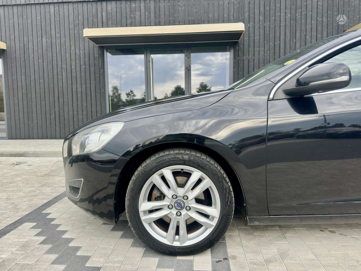 Volvo V60, 2.0 l., Универсал