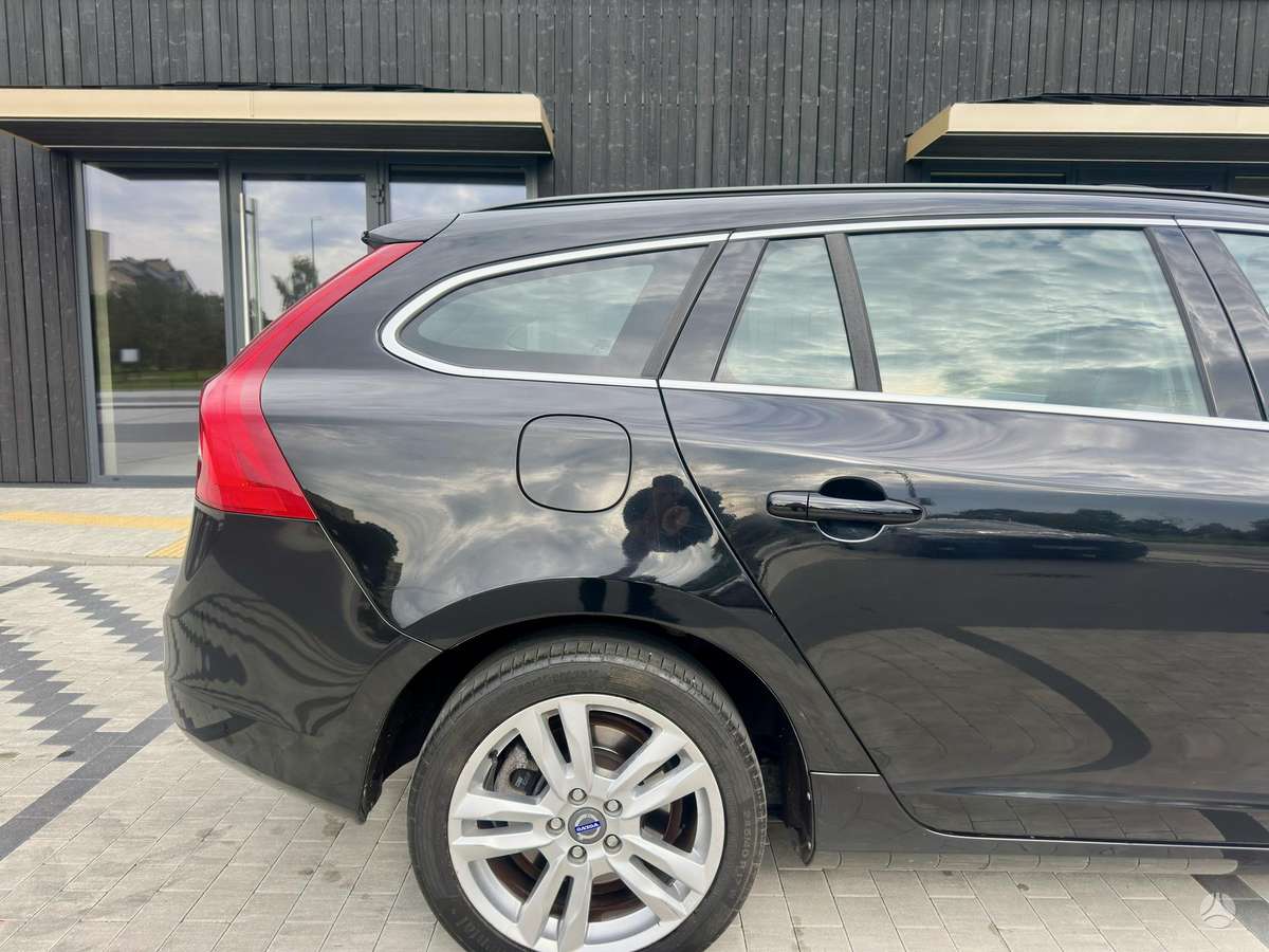 Volvo V60, 2.0 l., Универсал