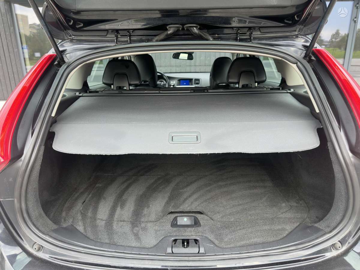 Volvo V60, 2.0 l., Универсал
