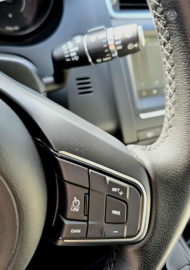 Jaguar E-Pace, 2.0 l., off-road / crossover