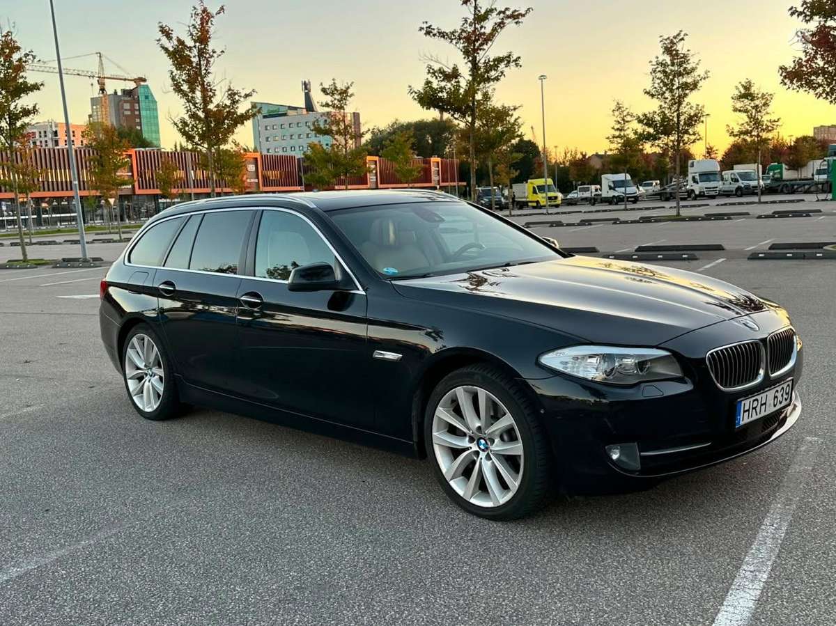 BMW 525, 3.0 l., wagon