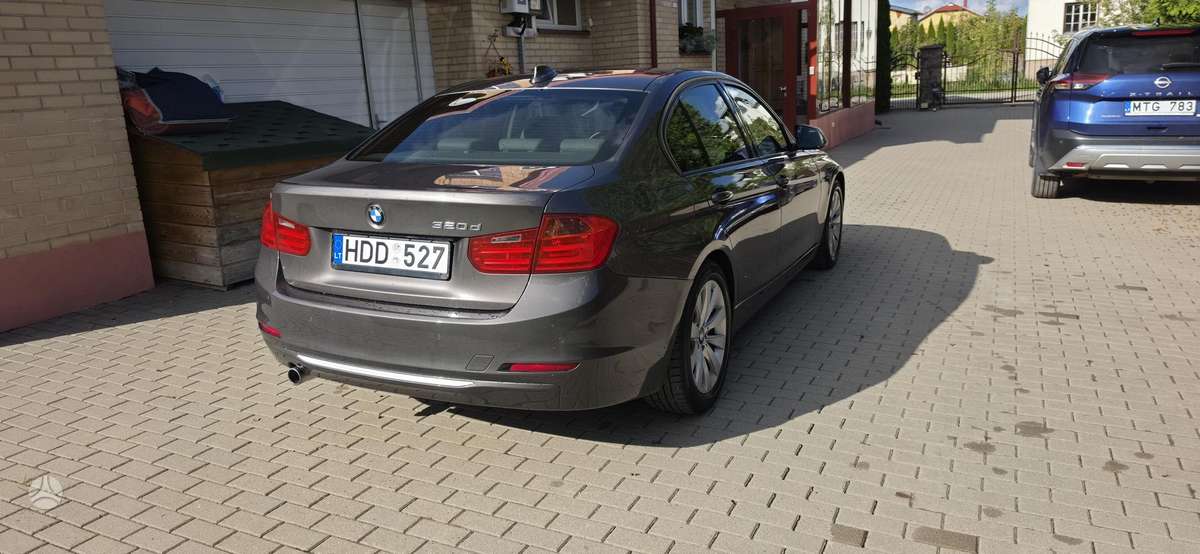 BMW 320, 2.0 l., Седан