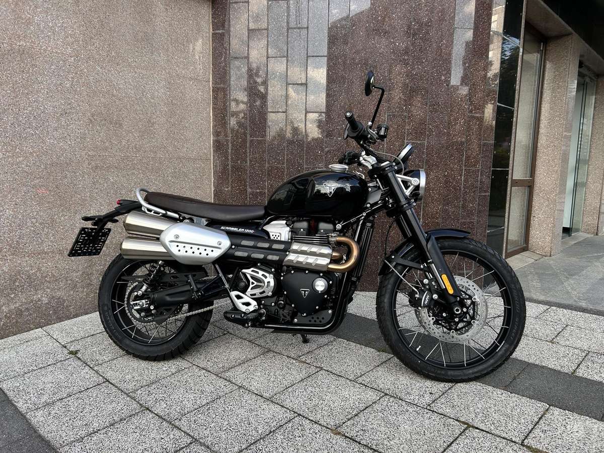 Triumph Scrambler 1200cc, street / classic