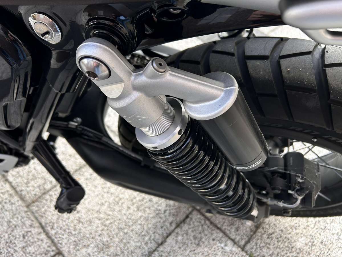 Triumph Scrambler 1200cc, street / classic