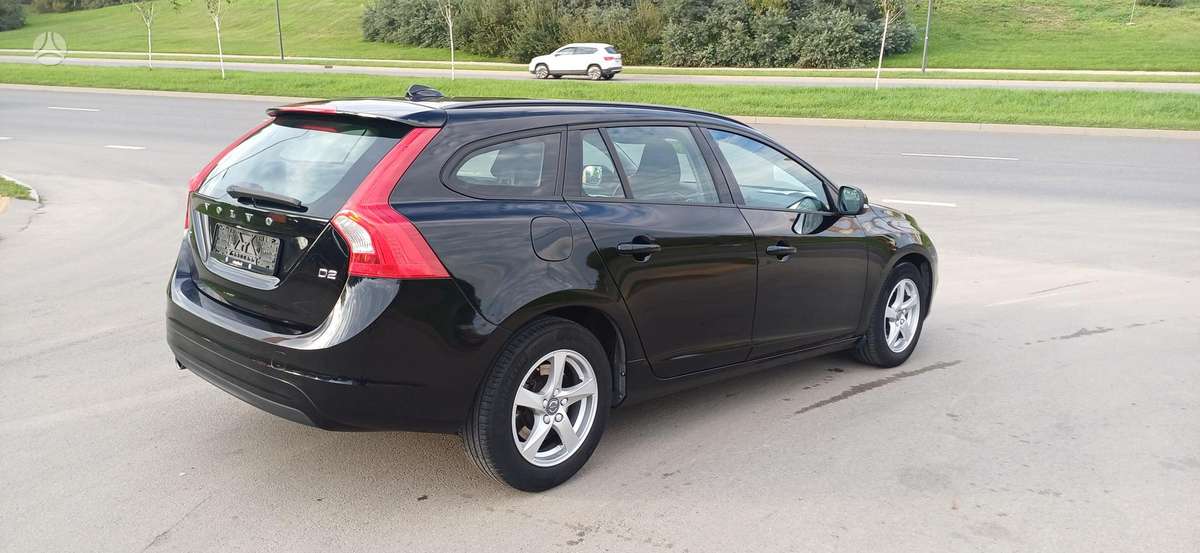Volvo V60, 1.6 l., hatchback