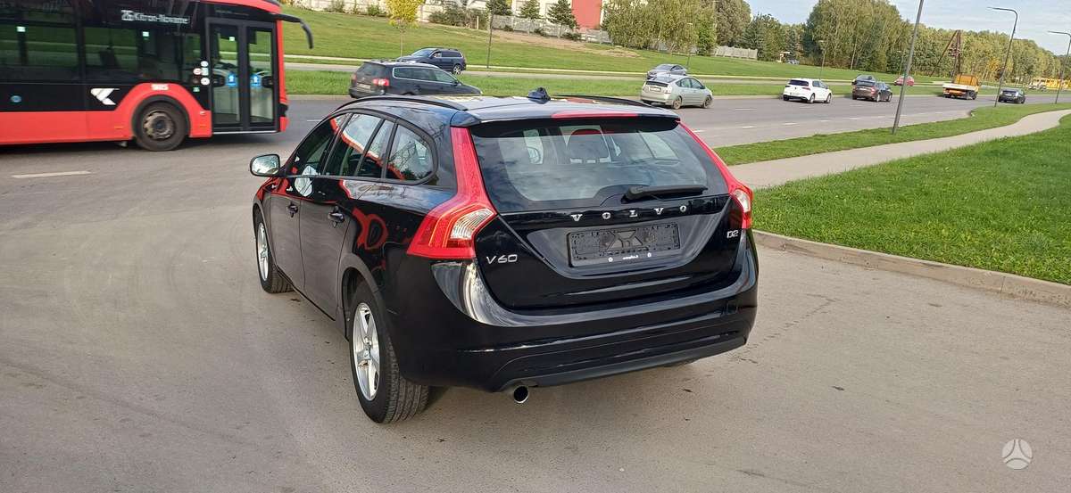 Volvo V60, 1.6 l., Хэтчбек
