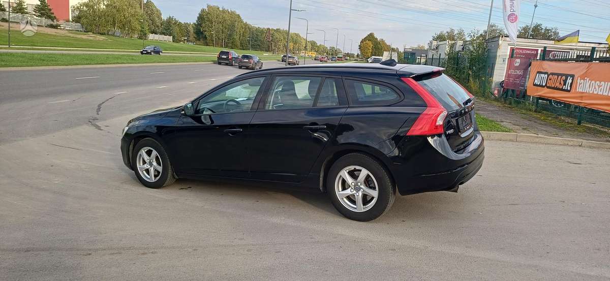 Volvo V60, 1.6 l., Хэтчбек